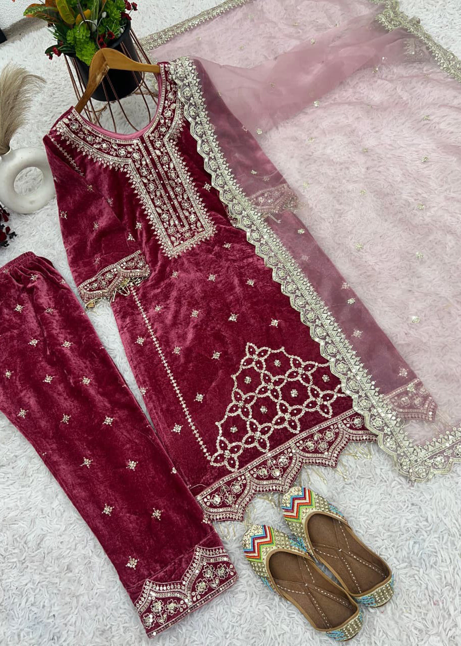 VELVET SALWAR KAMEEZ